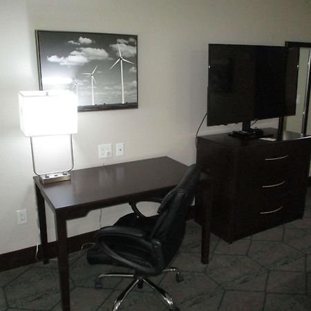 Best Western Plus Mcpherson Esterno foto