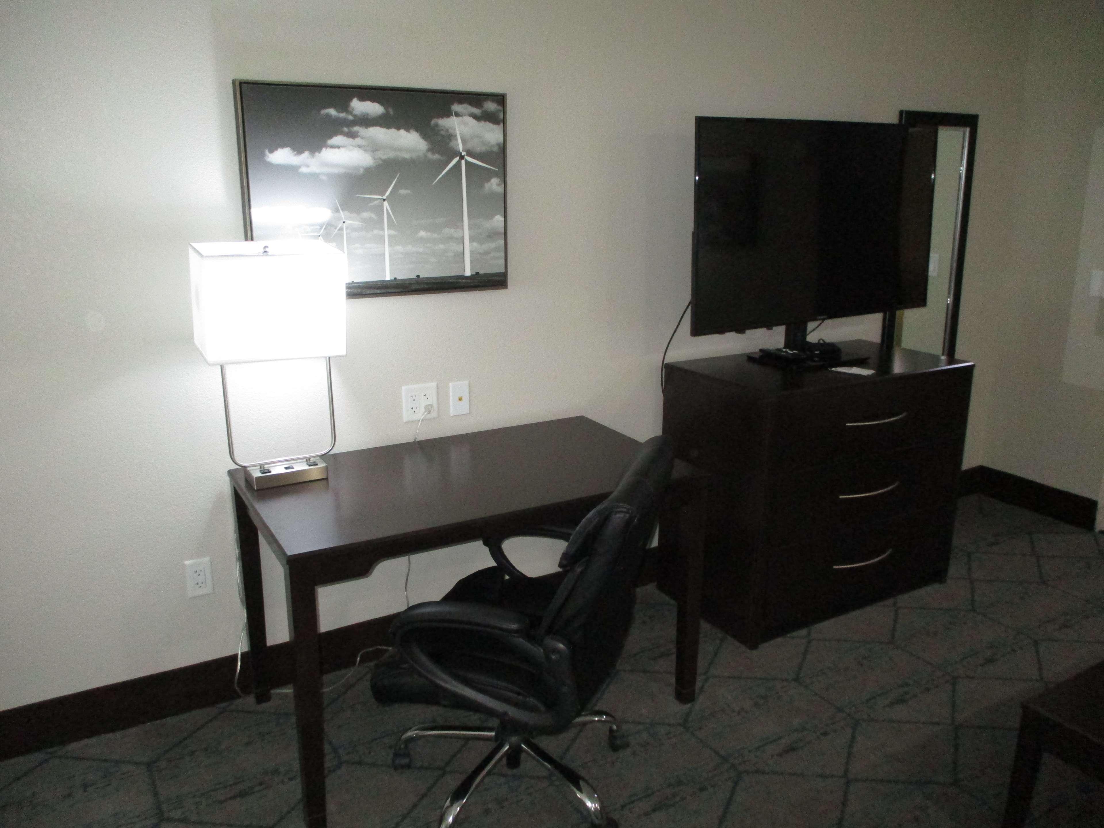 Best Western Plus Mcpherson Esterno foto