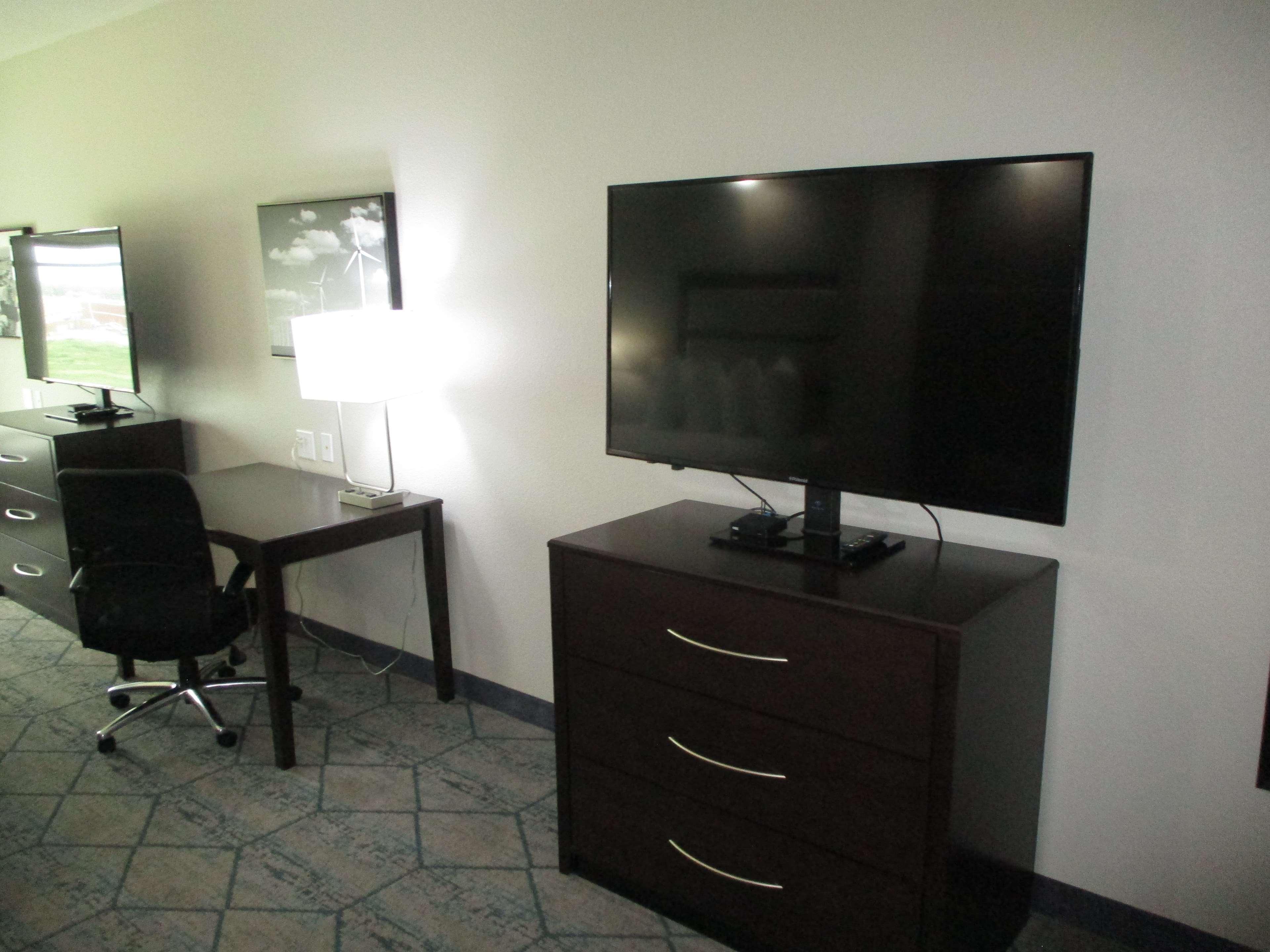 Best Western Plus Mcpherson Esterno foto
