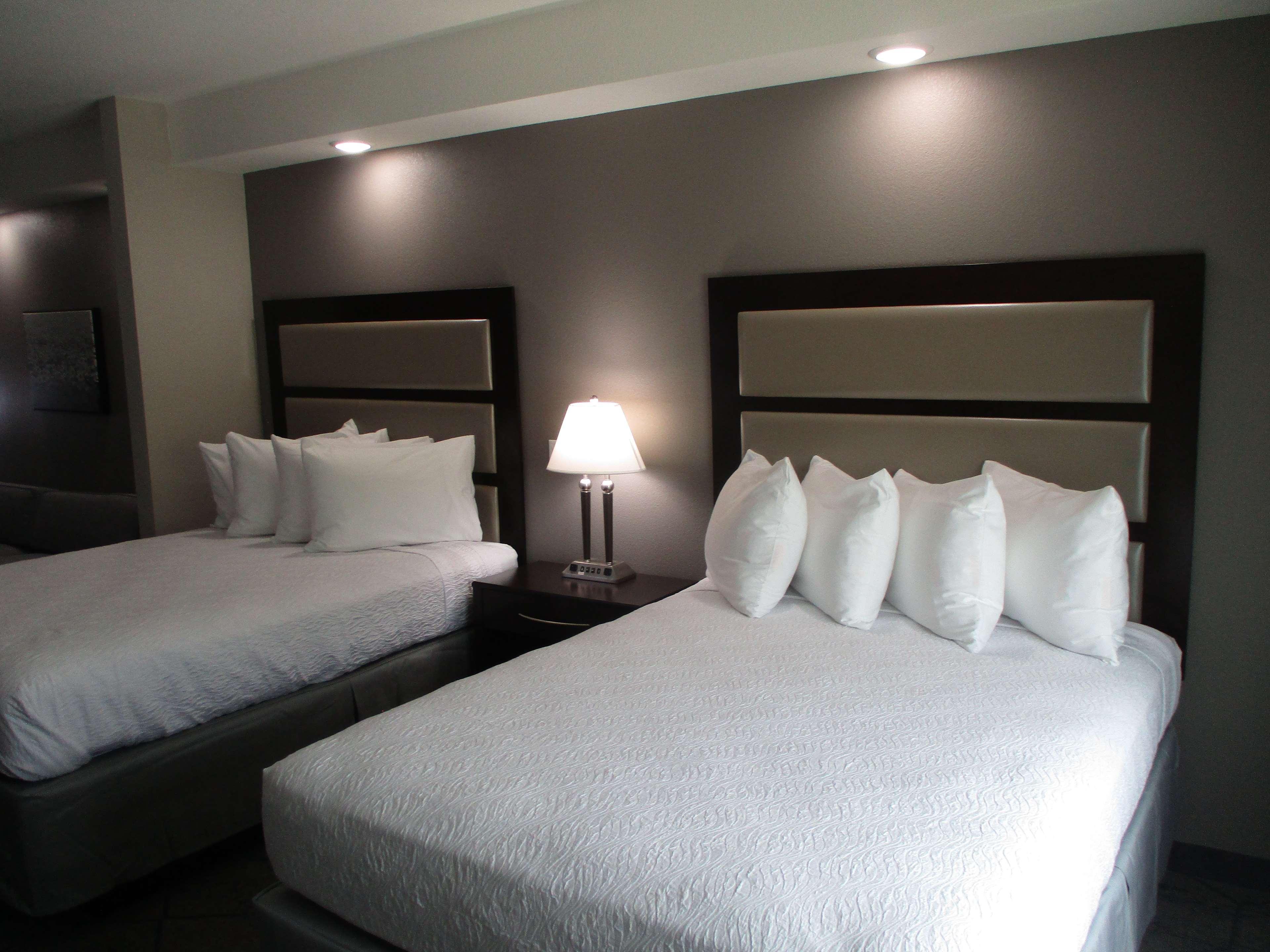 Best Western Plus Mcpherson Esterno foto