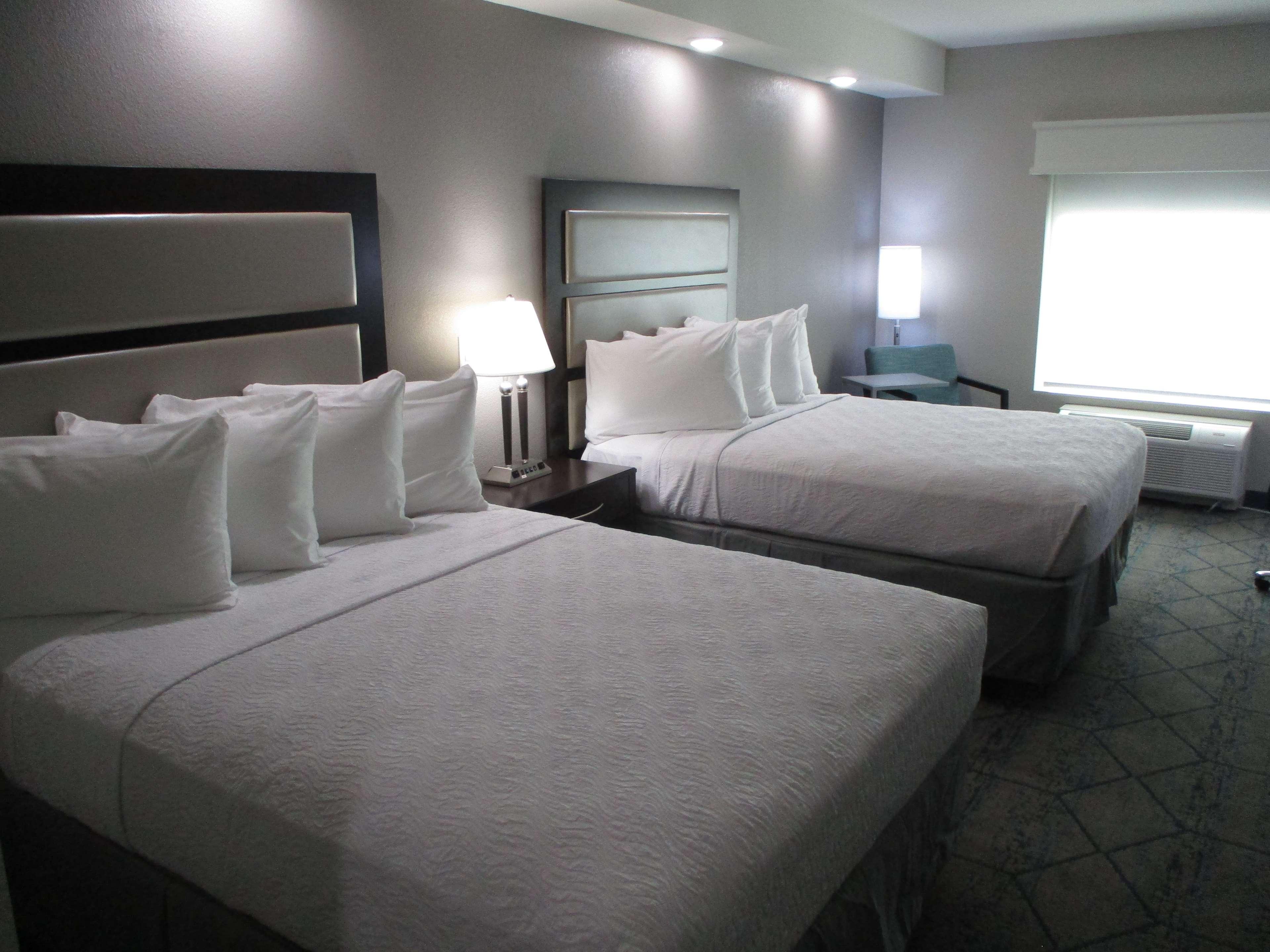 Best Western Plus Mcpherson Esterno foto