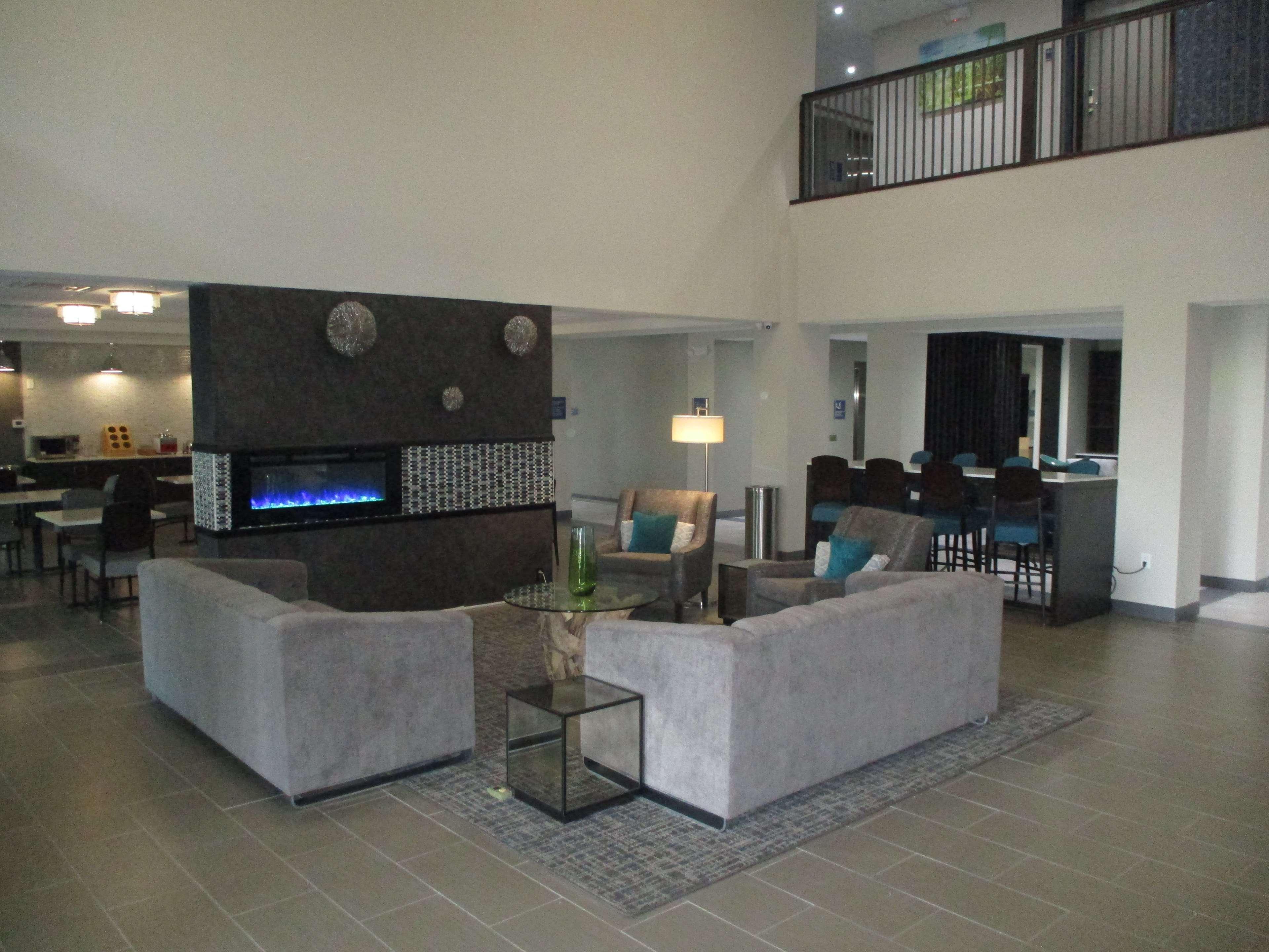 Best Western Plus Mcpherson Esterno foto